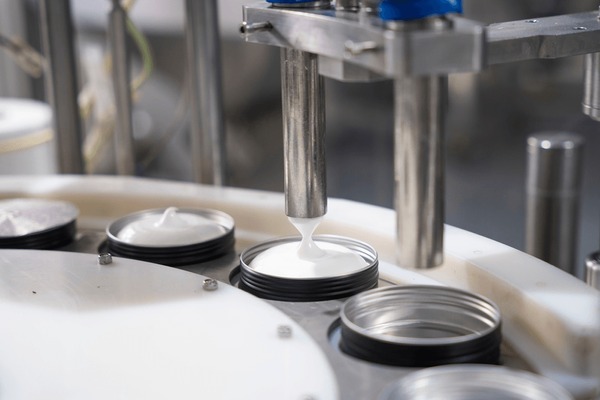 OEM Manufacturing for Startups 1 Custom skincare formulation for US beauty brands